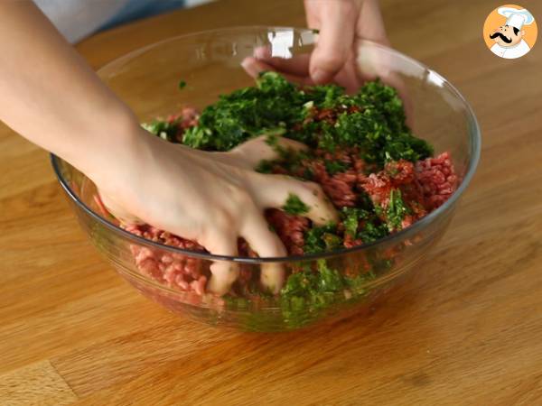 Tajine z kefty (klopsiki z mięsa mielonego z przyprawami i ziołami) - Przygotowanie krok 4