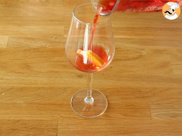 Spritz, słynny włoski koktajl z aperolem - Przygotowanie krok 1