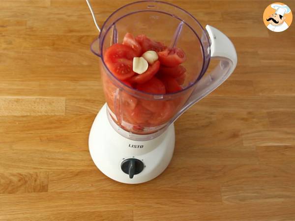 Salmorejo, hiszpańska zupa na zimno - Przygotowanie krok 1