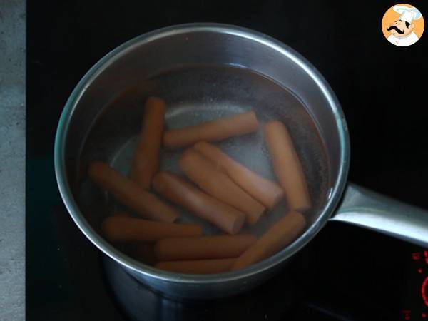 Krwawe hot dogi na Halloween - Przygotowanie krok 2
