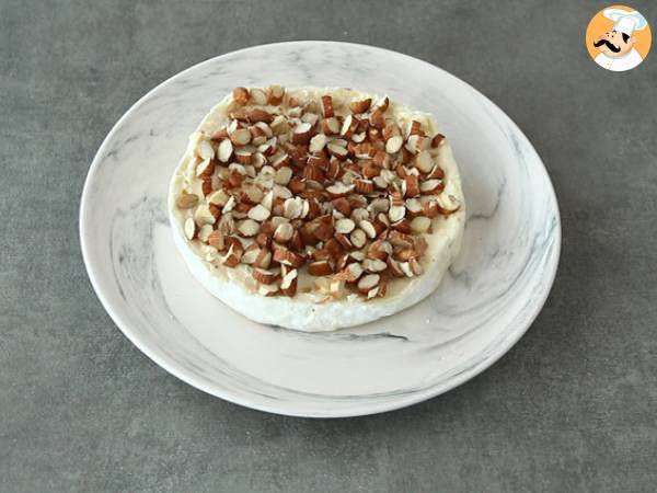 Brie z nadzieniem morelowo-migdałowym - Przygotowanie krok 2
