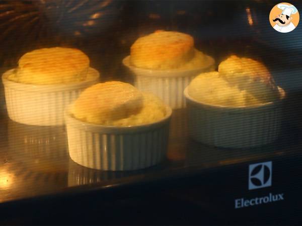 Suflety z wędzonym łososiem i serkiem śmietankowym - Przygotowanie krok 5