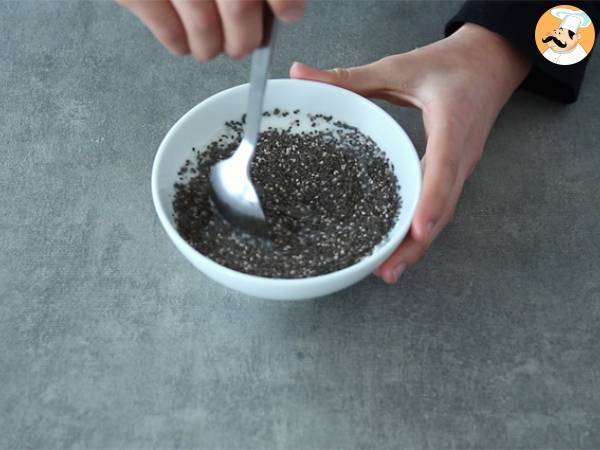 Pudding z nasion chia z kiwi - Przygotowanie krok 1