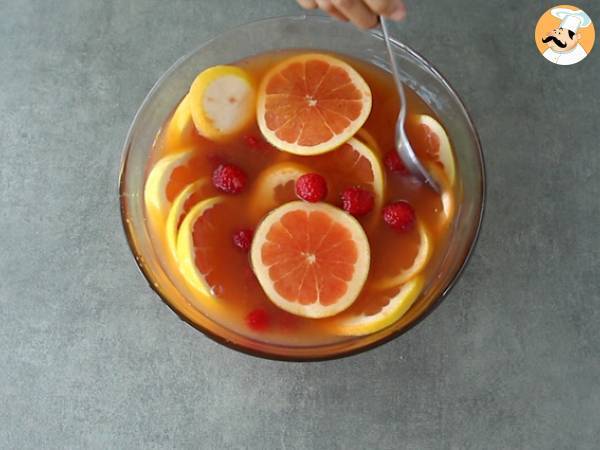Różowa sangria z różowym winem - Przygotowanie krok 2