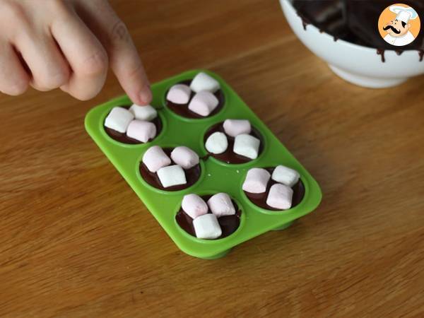 Lizaki z gorącej czekolady: ciemna czekolada + pianki marshmallow - Przygotowanie krok 2