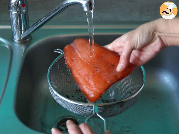 Gravlax, marynowany łosoś w szwedzkim stylu - Przygotowanie krok 4