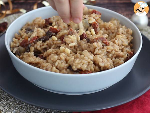 Wegetariańskie risotto z suszonymi pomidorami i pieczarkami - Przygotowanie krok 5