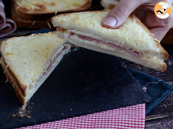 Wyśmienity croque-monsieur z sosem beszamelowym - Przygotowanie krok 5