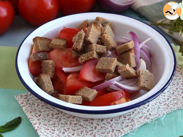 Sałatka panzanella - Przygotowanie krok 1