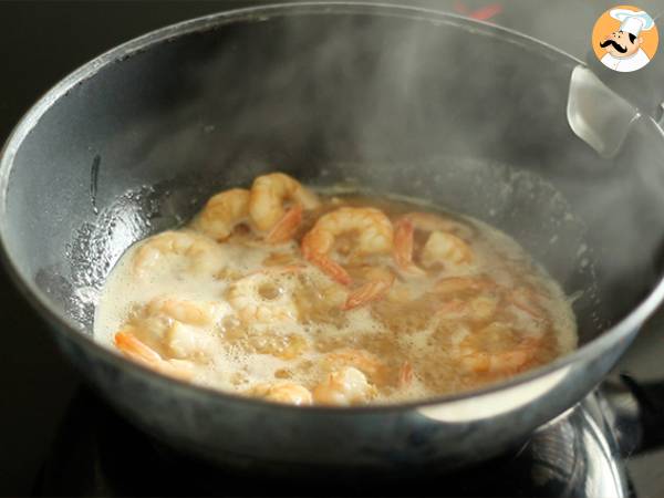 Wok warzywny z krewetkami - Przygotowanie krok 2