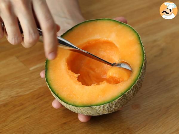 Sałatka z melona na melonie - Przygotowanie krok 1