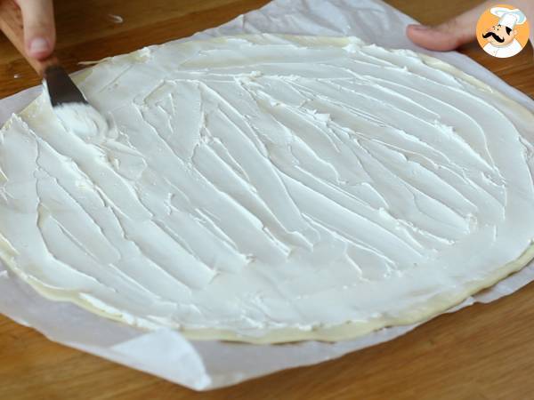 Jodły z ciasta francuskiego z dwoma rodzajami łososia - Przygotowanie krok 1