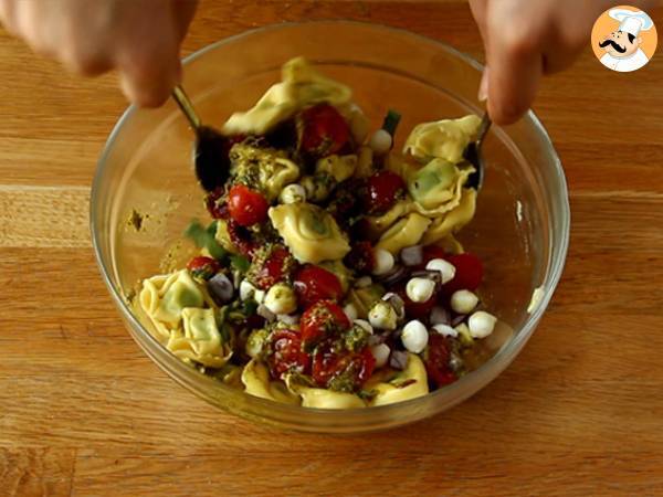 Sałatka z tortellini w pesto - Przygotowanie krok 4