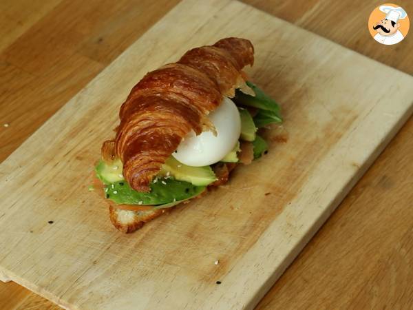 Kanapka brunchowa z croissantem - Przygotowanie krok 5