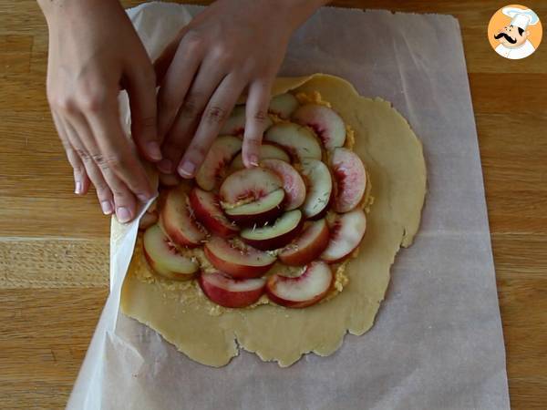 Rustykalna tarta z brzoskwiniami i rozmarynem - Przygotowanie krok 6
