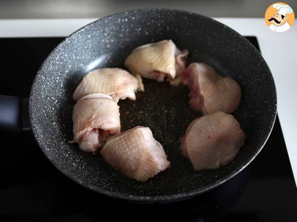 Kurczak w kremowym sosie ze szpinakiem i pieczarkami - Przygotowanie krok 1