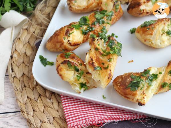 Skręty z ciasta francuskiego z serem i pietruszką: obowiązkowy przepis na aperitif - Przygotowanie krok 8
