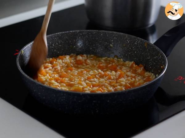 Dyniowe risotto, delikatne i idealne pierwsze danie na jesień - Przygotowanie krok 4