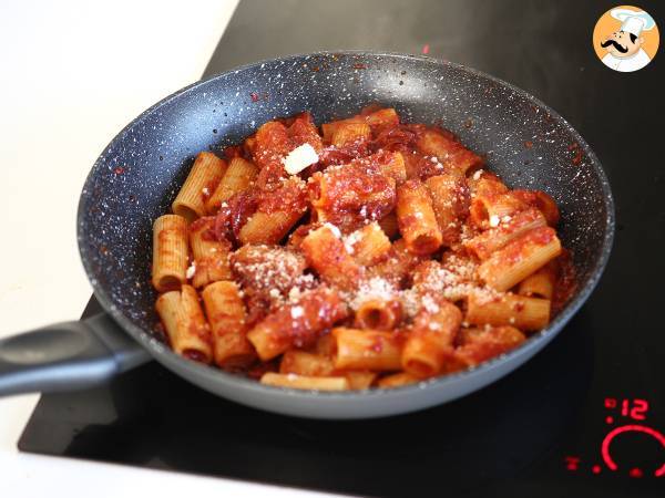 Makaron z 'Nduja, łatwe do przygotowania kalabryjskie danie z makaronem - Przygotowanie krok 6
