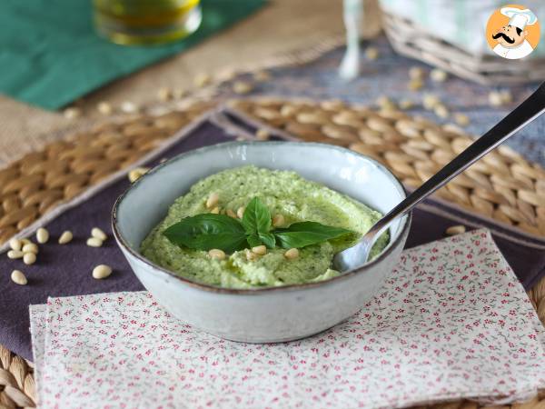Pesto z cukinii - szybki i smaczny przepis bez gotowania - Przygotowanie krok 5