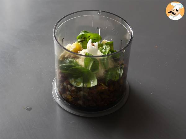 Makaron z pesto pistacjowym - smaczny i łatwy przepis do przygotowania - Przygotowanie krok 1