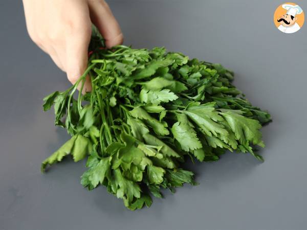 Pesto z pietruszki i orzeszków ziemnych - eksplozja smaków - Przygotowanie krok 1