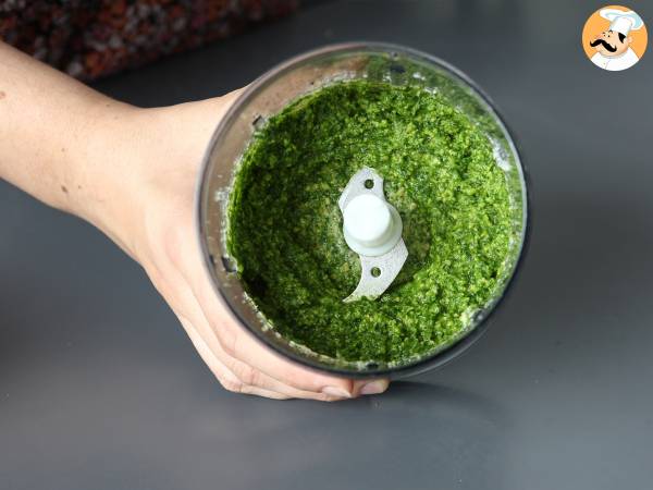Pesto z pietruszki i orzeszków ziemnych - eksplozja smaków - Przygotowanie krok 3