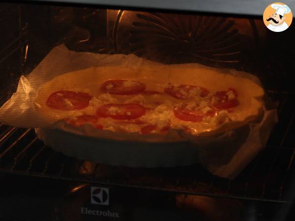 Wegetariańska quiche z pomidorami i fetą, idealna na piknik! - Przygotowanie krok 5
