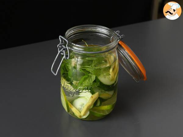 Woda aromatyzowana ogórkiem, limonką, miętą i imbirem - Przygotowanie krok 4