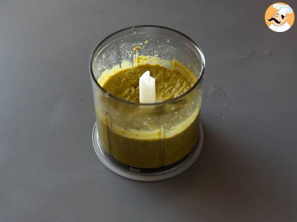 Wegetariańskie verrines: krem z groszku, kruszonka z parmezanu i krem mascarpone - Przygotowanie krok 4