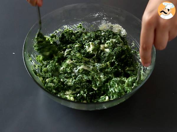 Spanakopita, superłatwy grecki placek ze szpinakiem i serem feta - Przygotowanie krok 5