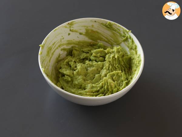 Patacones, kolumbijskie tosty z babki lancetowatej z guacamole i pomidorami - Przygotowanie krok 2