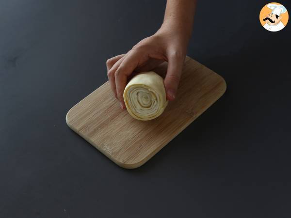 Łatwa solona bułka nowojorska z pesto i serem śmietankowym z 4 składników - Przygotowanie krok 3