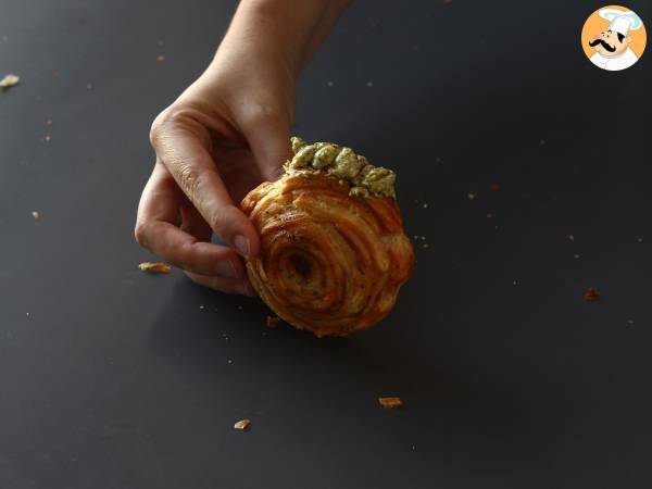 Łatwa solona bułka nowojorska z pesto i serem śmietankowym z 4 składników - Przygotowanie krok 9