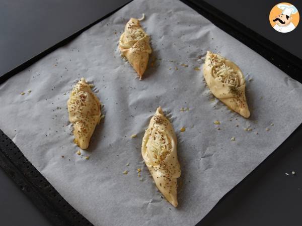 Roladki w stylu pizzy wypełnione sosem pomidorowym, szynką i mozzarellą - Przygotowanie krok 7