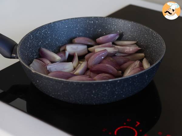 Tarta tatin z szalotką i fetą - nieodparta wersja wytrawna! - Przygotowanie krok 1