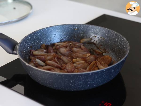 Tarta tatin z szalotką i fetą - nieodparta wersja wytrawna! - Przygotowanie krok 3