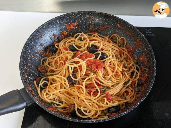 Spaghetti alla puttanesca - szybkie i smaczne pierwsze danie - Przygotowanie krok 5