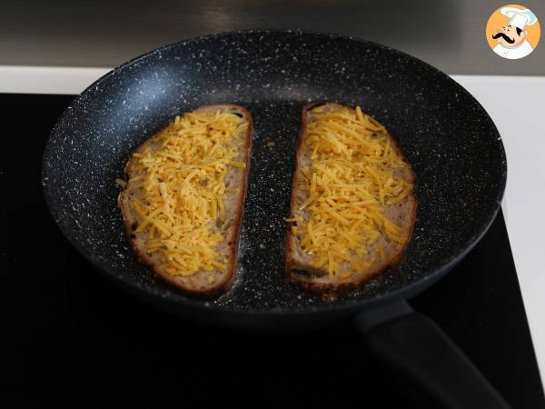 Kanapka maxi z grillowanym serem w stylu amerykańskim: kurczak, awokado, bekon - Przygotowanie krok 10