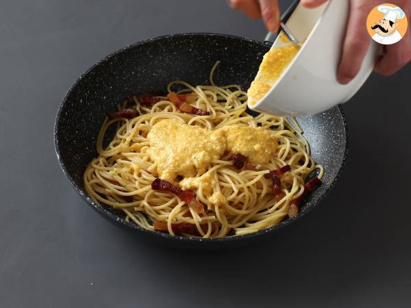 Spaghetti alla carbonara, prawdziwy włoski przepis na carbonarę! - Przygotowanie krok 7