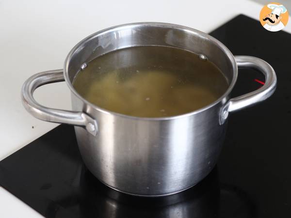 Conchiglioni nadziewane ricottą i szpinakiem: nieodparte wegetariańskie danie zapiekane - Przygotowanie krok 3