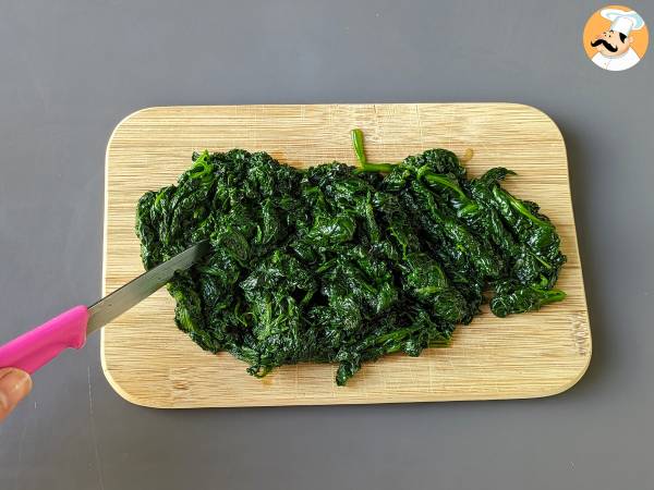Omlet ze szpinakiem, łatwe i smaczne wegetariańskie danie główne - Przygotowanie krok 4