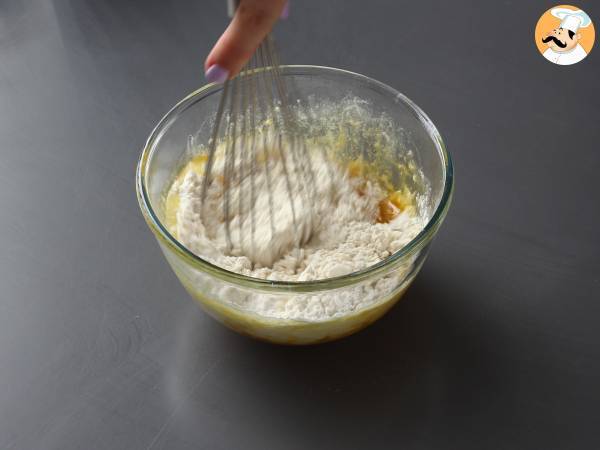 Muffiny pomidorowe z sercem z mozzarelli - Przygotowanie krok 1