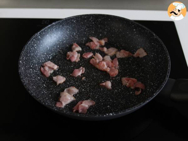 Jak ugotować makaron Buldak o smaku carbonara? Najlepszy przepis! - Przygotowanie krok 1