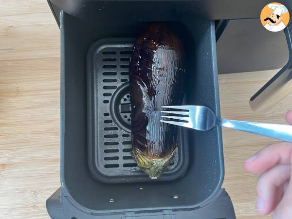 Jak łatwo upiec i obrać bakłażana we frytkownicy powietrznej? Prosty sposób! - Przygotowanie krok 3