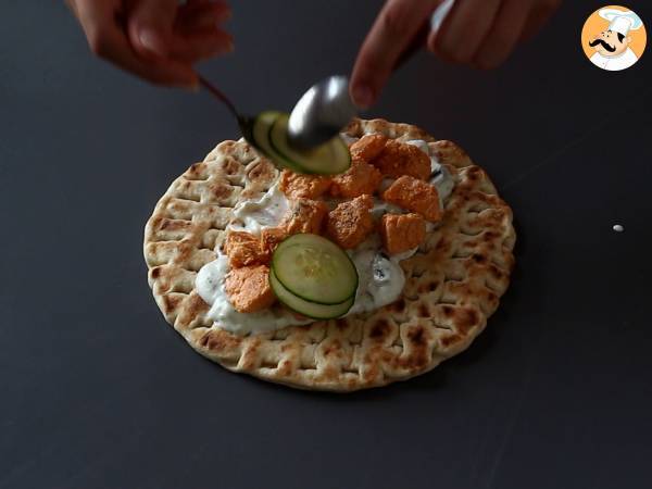 Gyros z łososiem, idealna grecka kanapka rybna na lato! - Przygotowanie krok 5