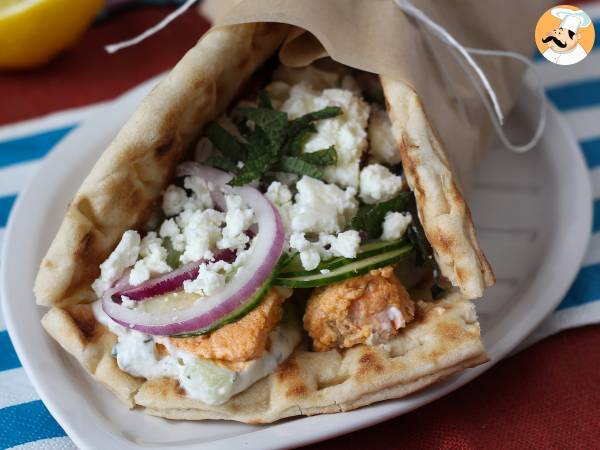 Gyros z łososiem, idealna grecka kanapka rybna na lato! - Przygotowanie krok 7