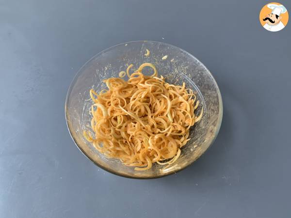 Chrupiąca cebula w frytkownicy powietrznej, super chrupiąca i smaczna - Przygotowanie krok 4