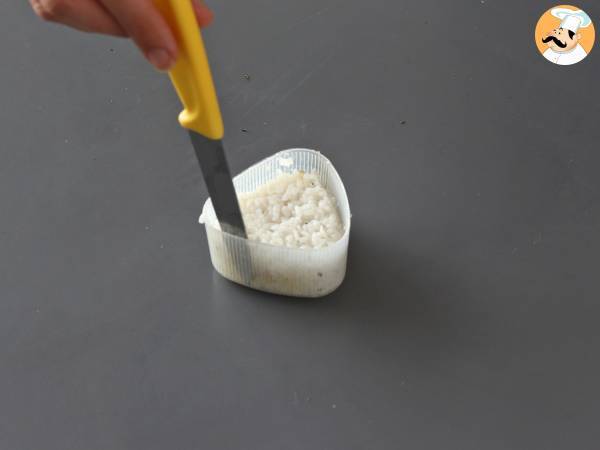 Onigiri z tuńczykiem - japońska trójkątna kanapka ryżowa - おにぎり - Przygotowanie krok 8