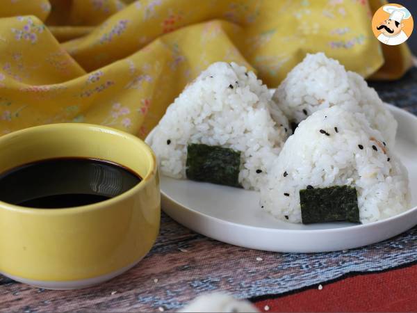 Onigiri z tuńczykiem - japońska trójkątna kanapka ryżowa - おにぎり - Przygotowanie krok 15